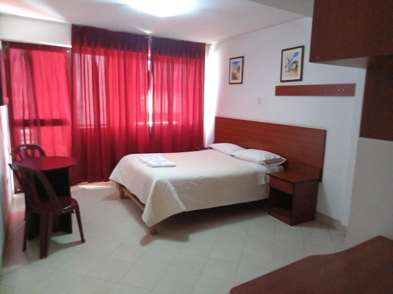 חוארז Hostal Bond מראה חיצוני תמונה